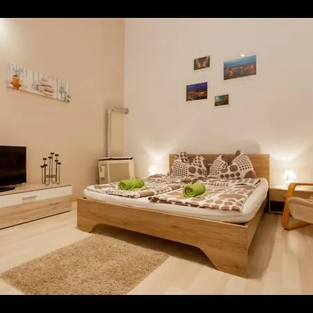 Smart 2 Budapest